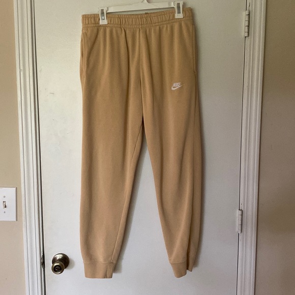 Cream Color Nike Sweatpants Size Medium - Picture 1 of 1